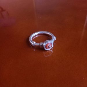 Anillo de plata con spondylus naranja